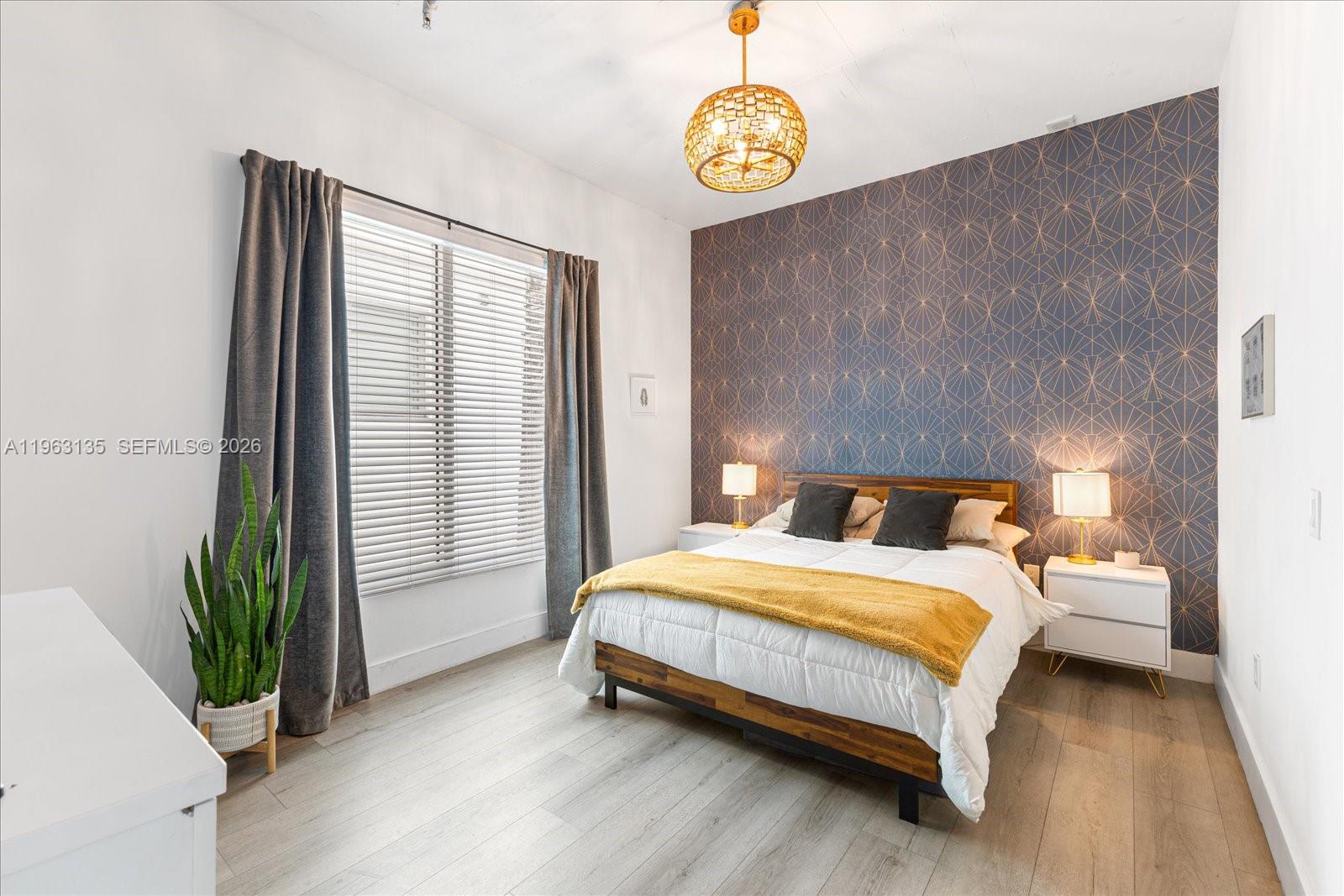 1700 Meridian Ave # 203