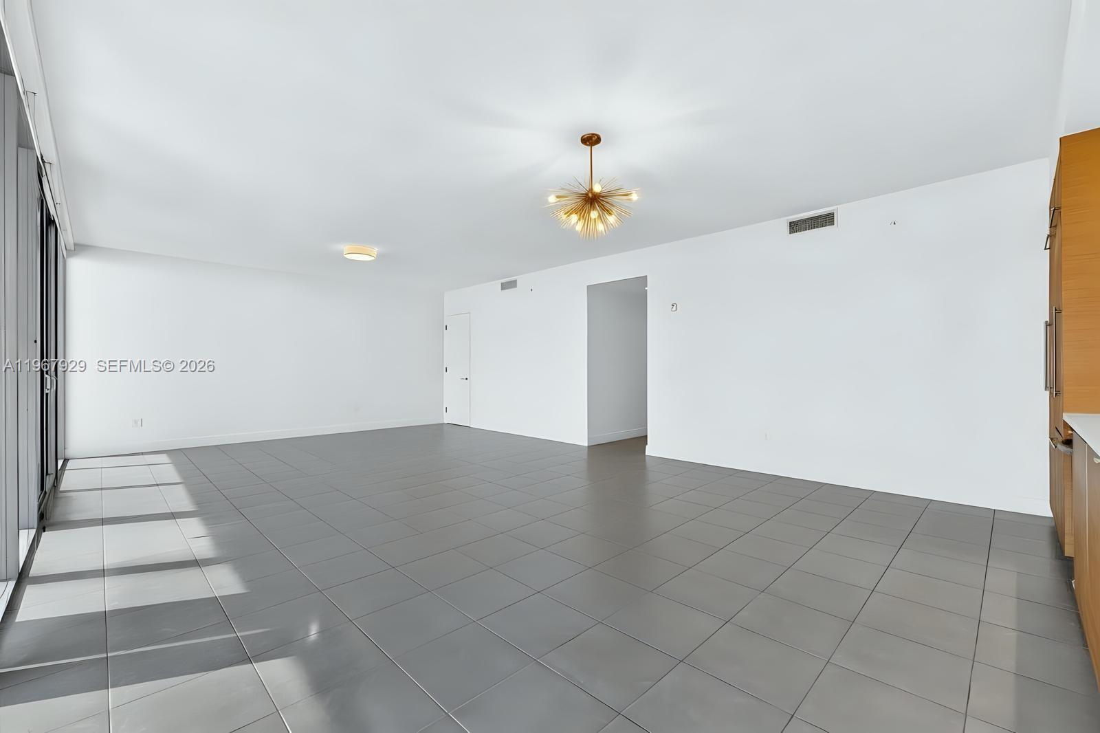 250 NW 24th St # 4A