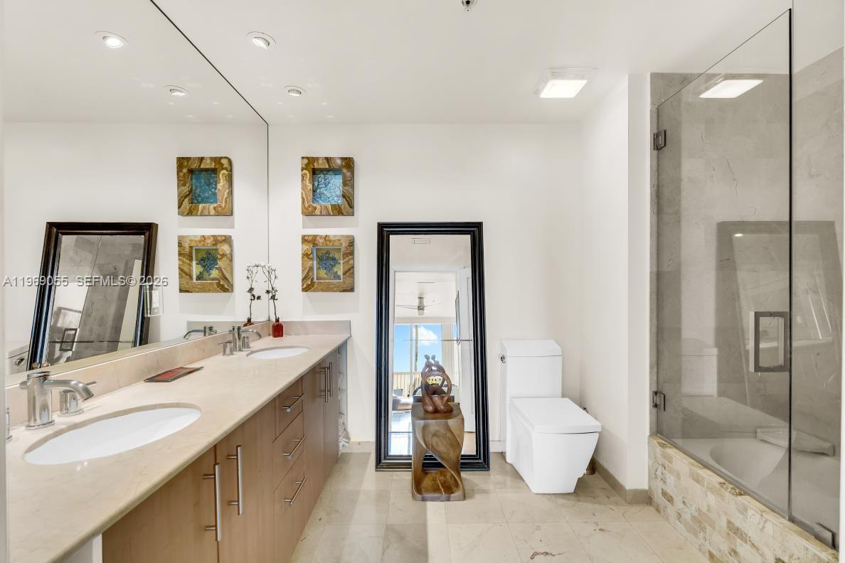 10275 Collins Ave # 102