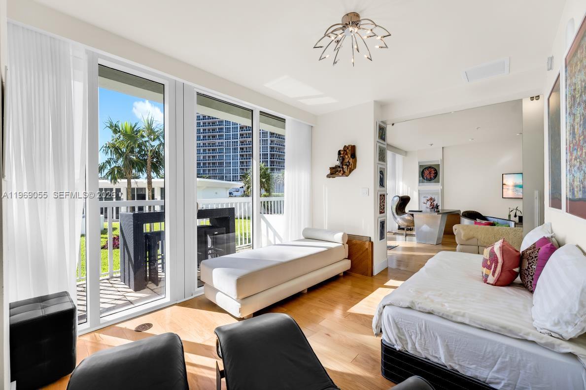 10275 Collins Ave # 102