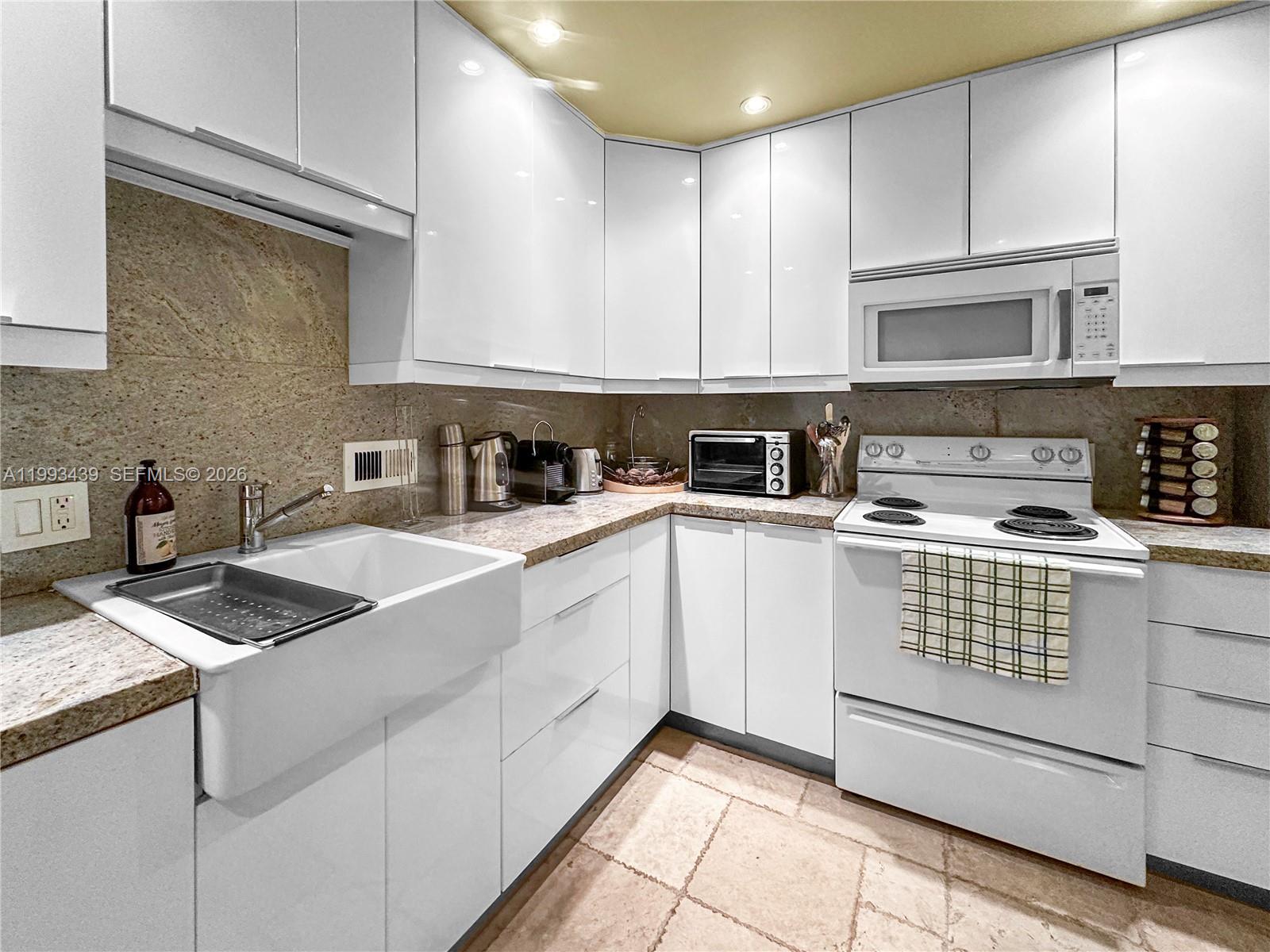 10185 Collins Ave # 502