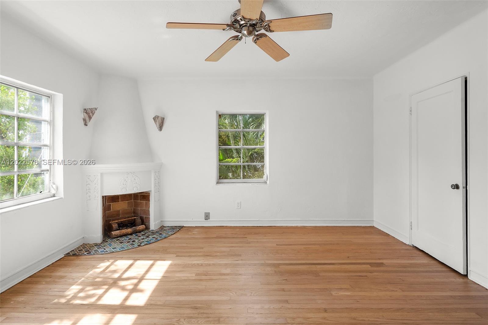 750 Espanola Way # 9