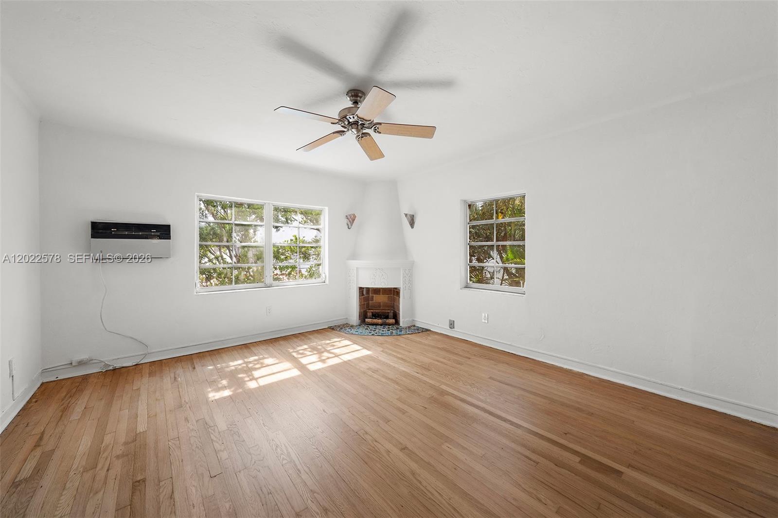 750 Espanola Way # 9