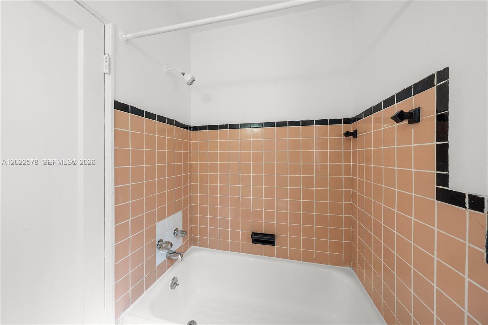 750 Espanola Way # 9