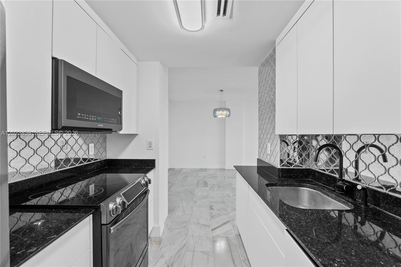 10275 Collins Ave # 1035