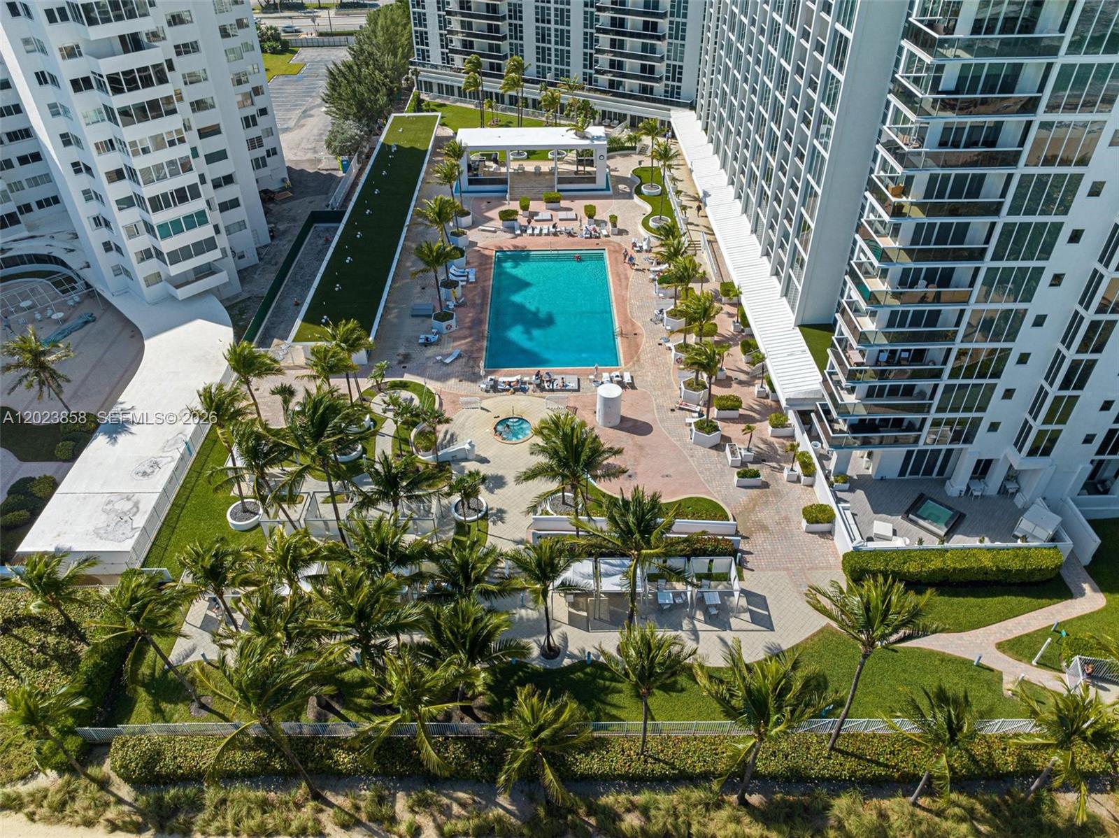 10275 Collins Ave # 1035