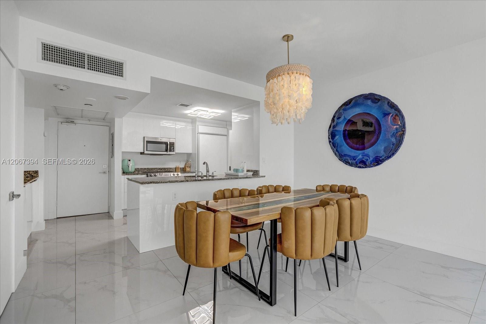 10275 Collins Ave # 916