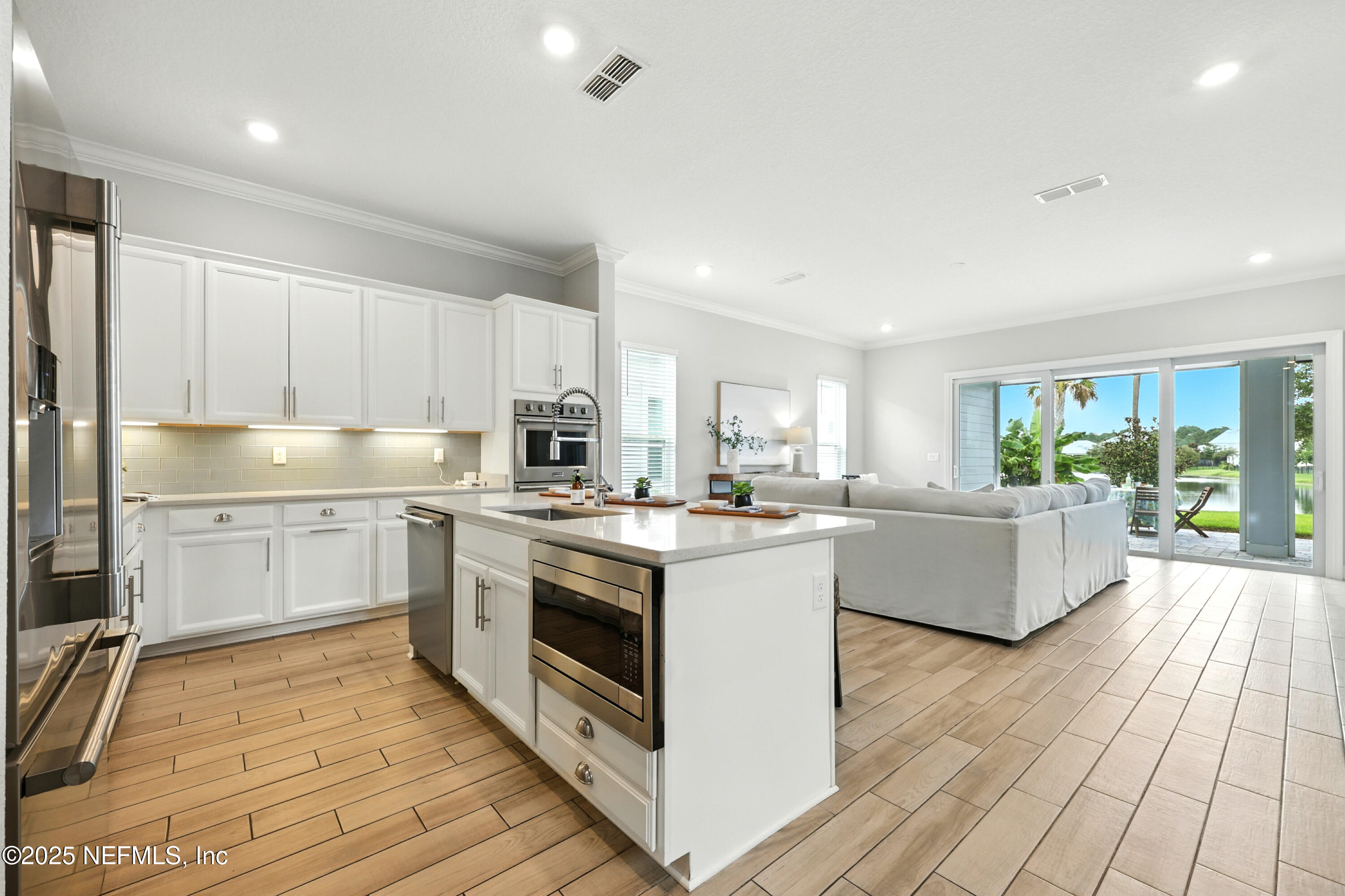 75 TILLOO Court, St. Johns