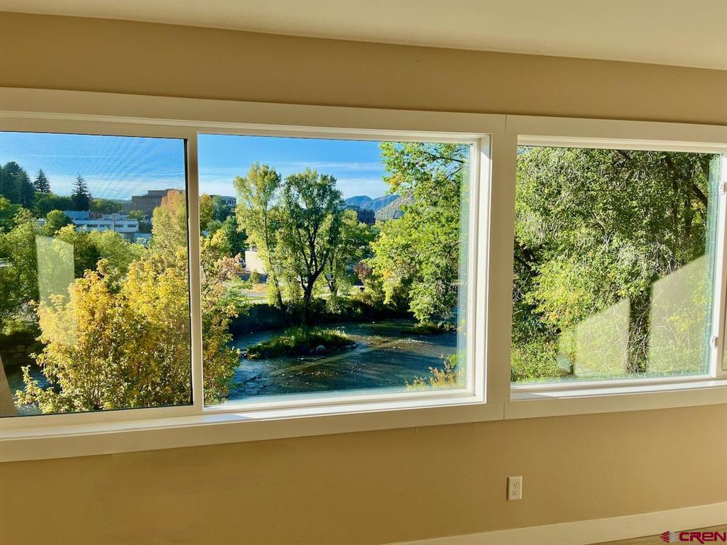 399 W Park Avenue Unit: B-5