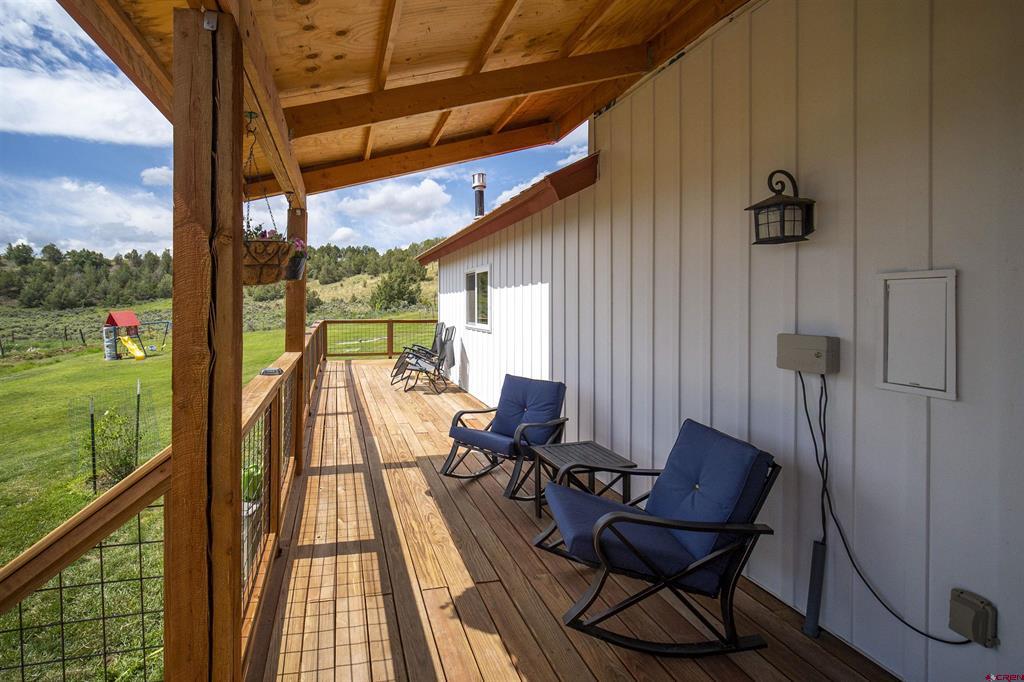 764 Vista De La Mesa
