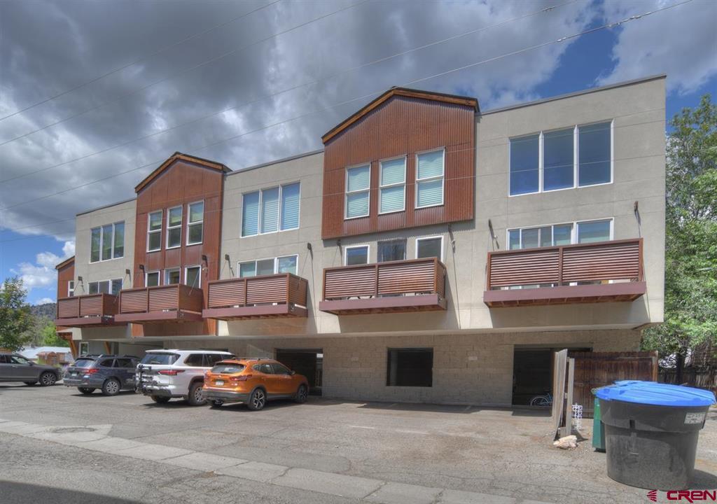 725 E College Drive Unit: 2