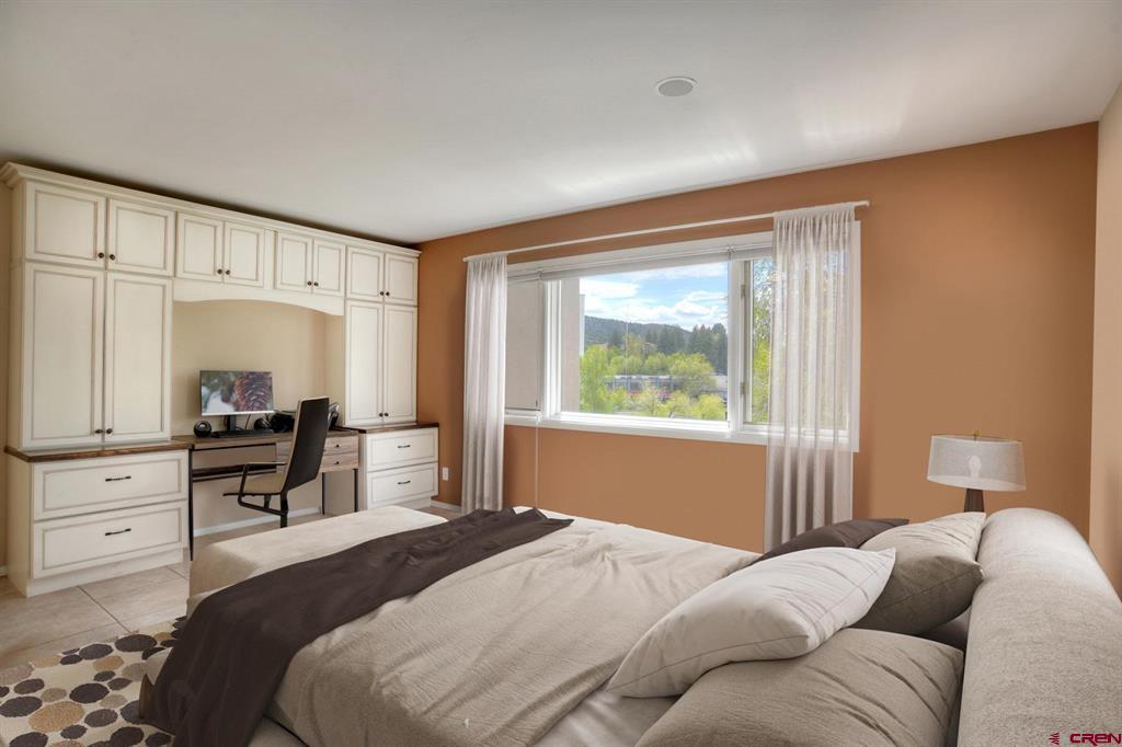 399 W Park Avenue Unit: C-5