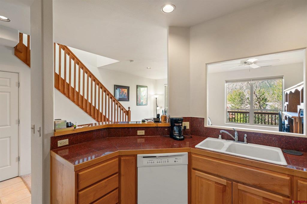 610 El Paso Street Unit: 2