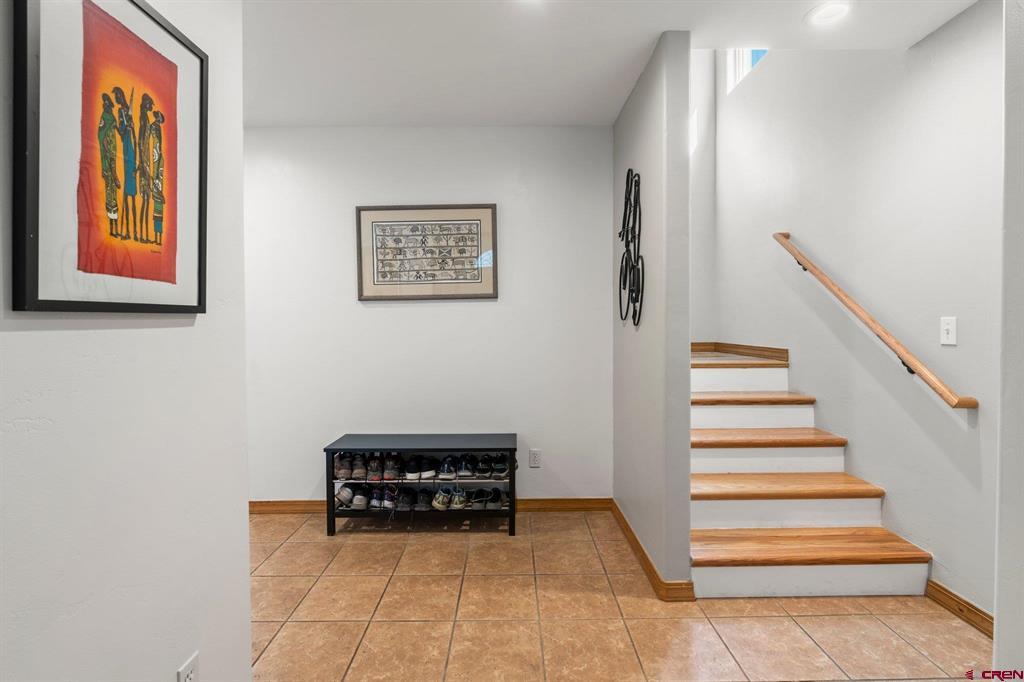 12 Sandstone Drive