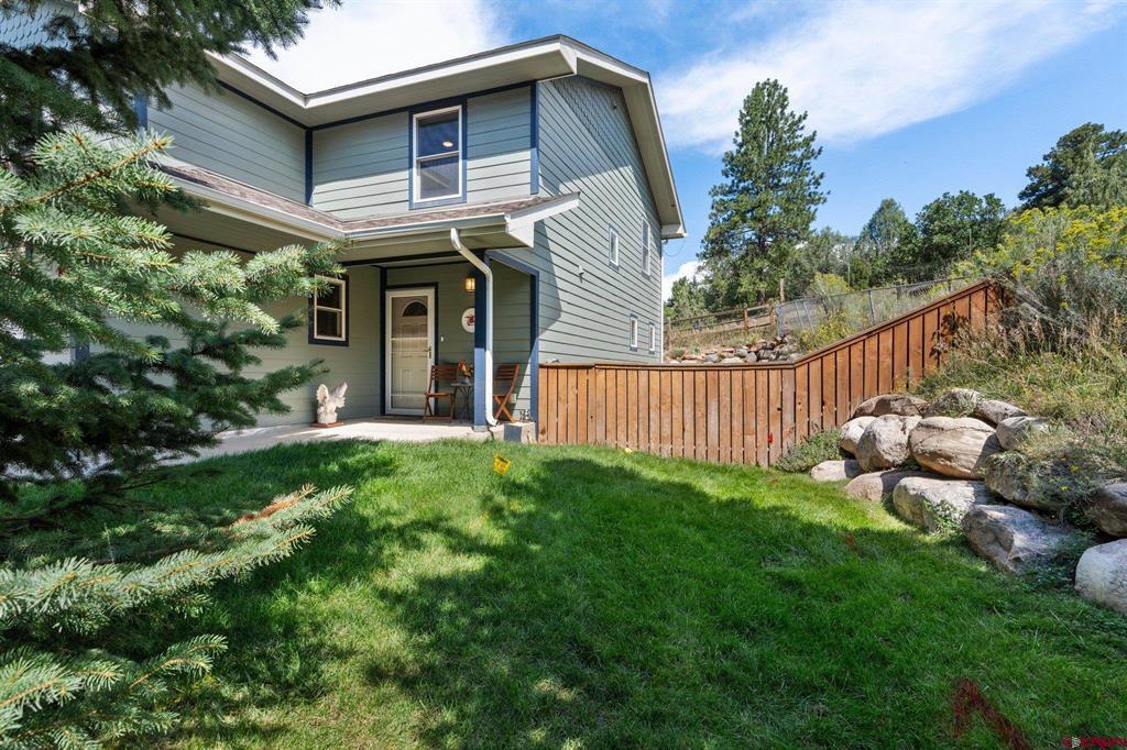 12 Sandstone Drive