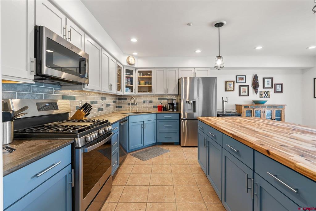 12 Sandstone Drive