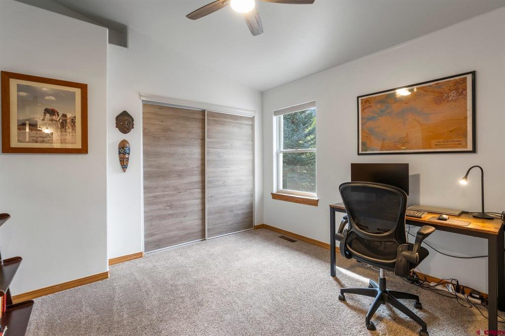 12 Sandstone Drive