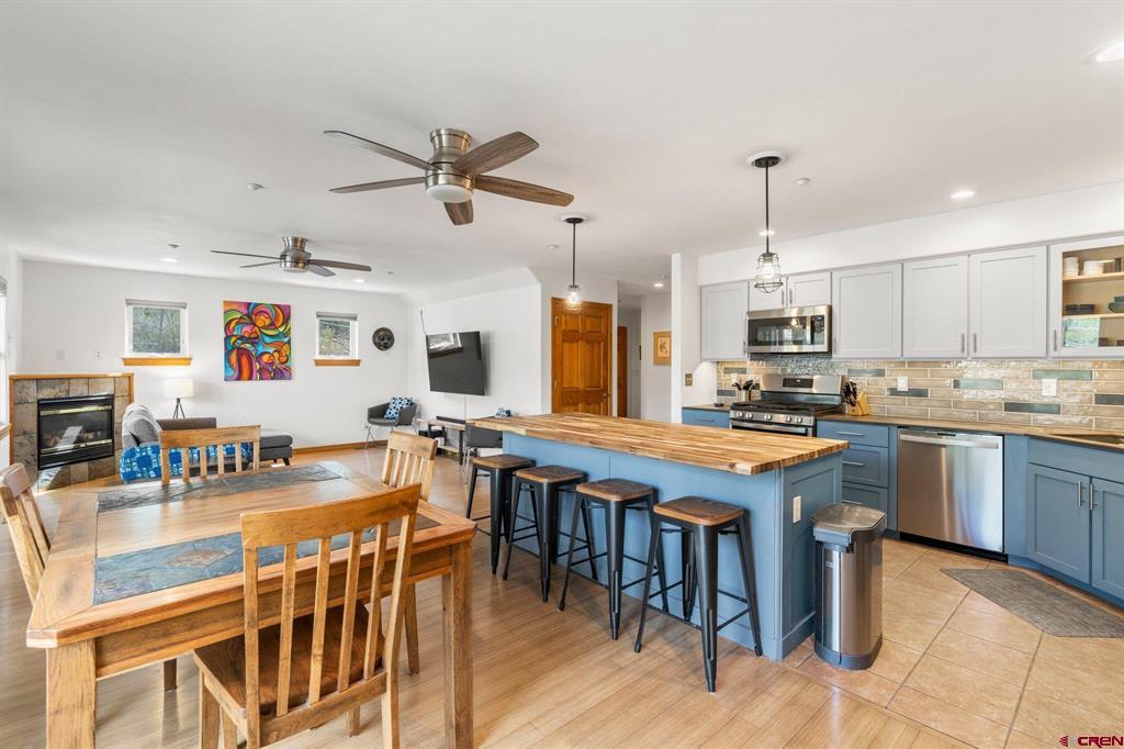 12 Sandstone Drive