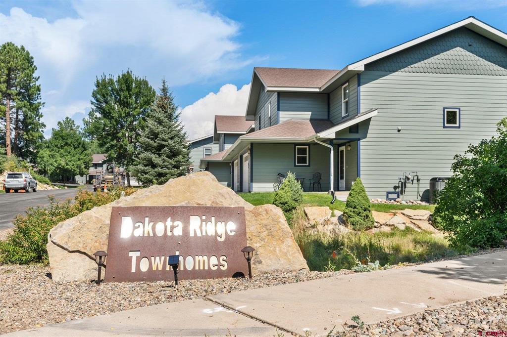 12 Sandstone Drive