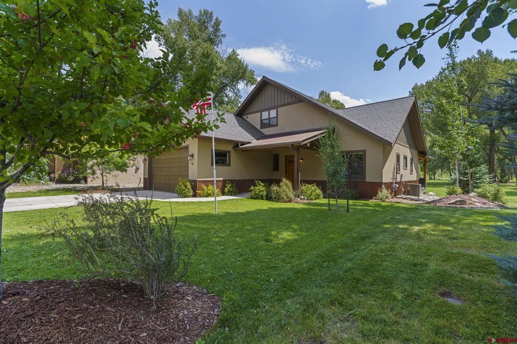 44 Cove Way