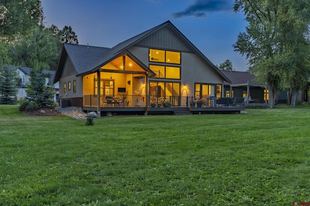 44 Cove Way