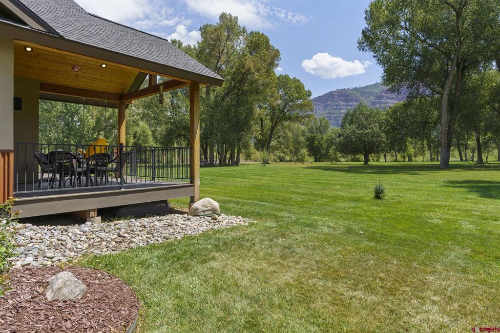44 Cove Way