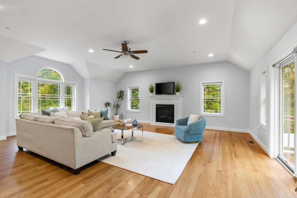 3 Clermore Rd