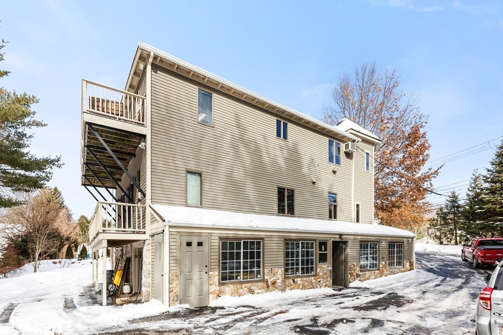 578 Marrett Rd