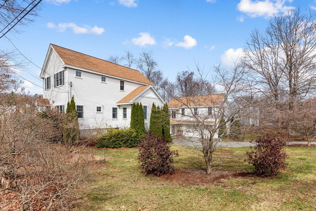 56 Grapevine Ave