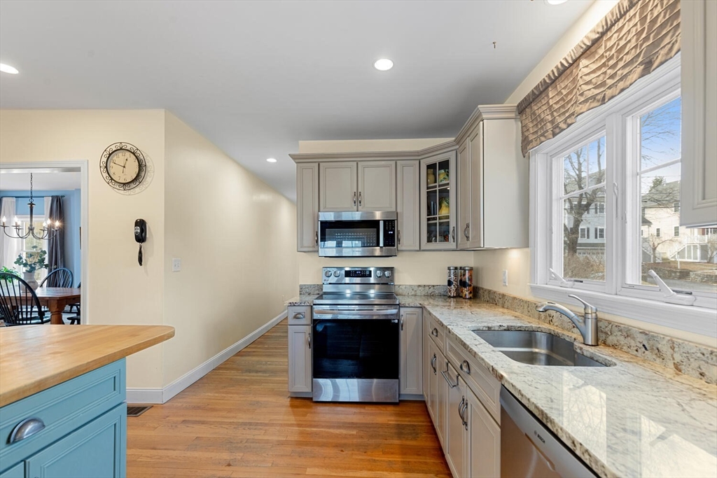 56 Grapevine Ave