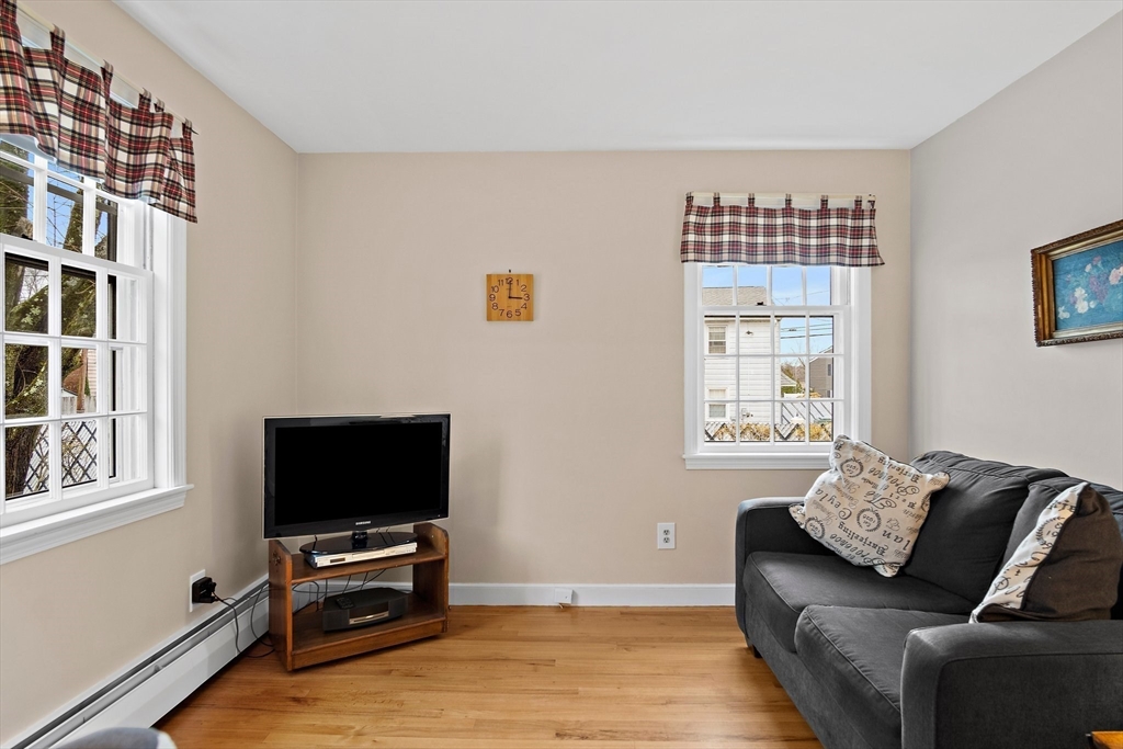 4 Canterbury Road