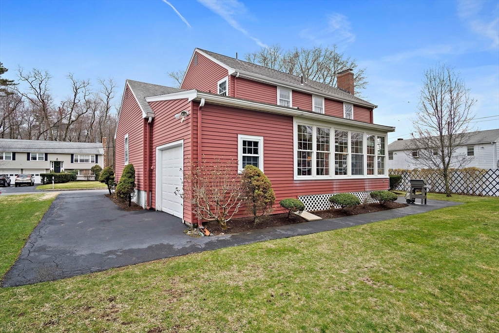 4 Canterbury Road