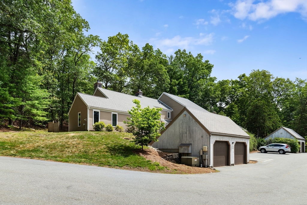 48 Fifer Ln # 48