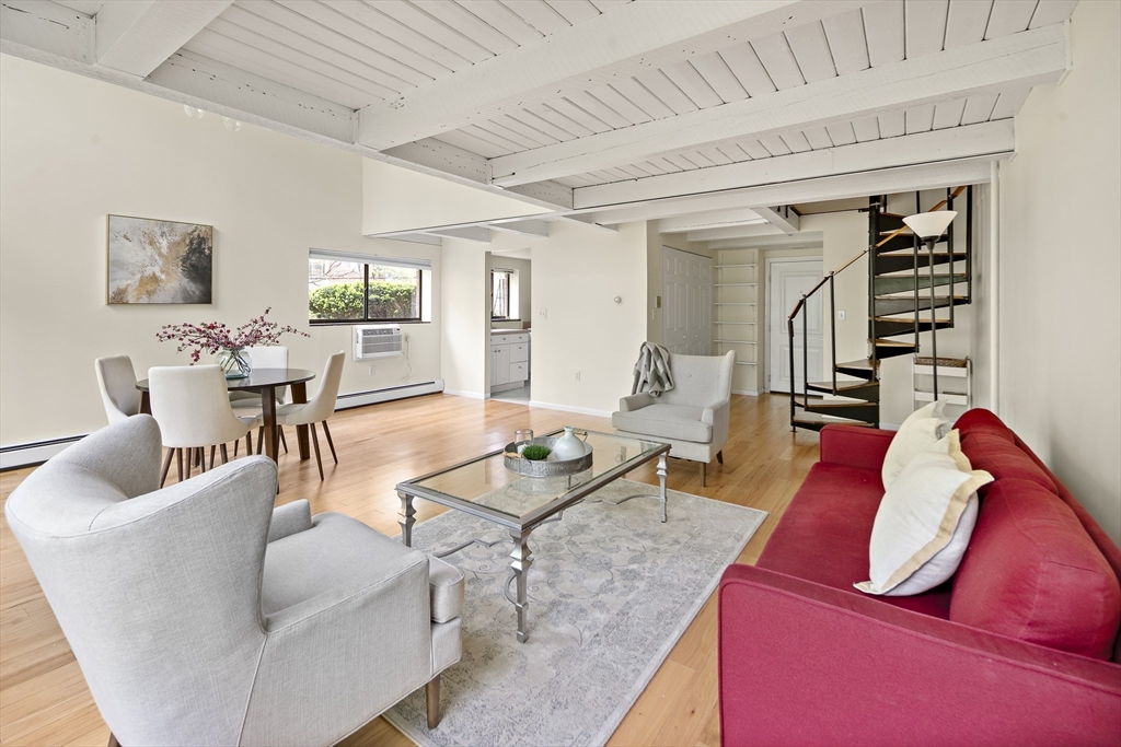 993 Massachusetts Ave # 127