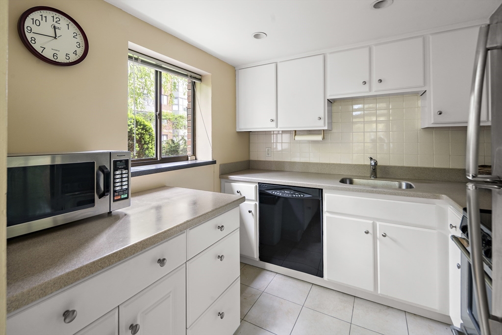 993 Massachusetts Ave # 127