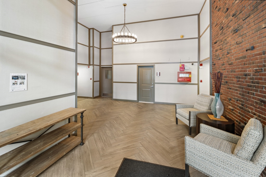 993 Massachusetts Ave # 127