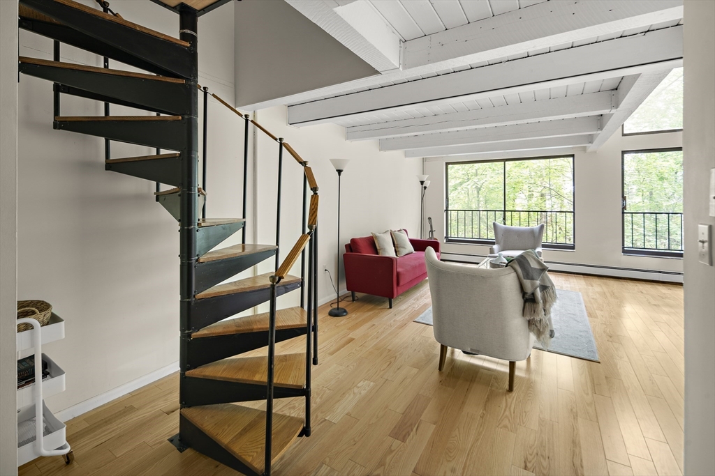 993 Massachusetts Ave # 127