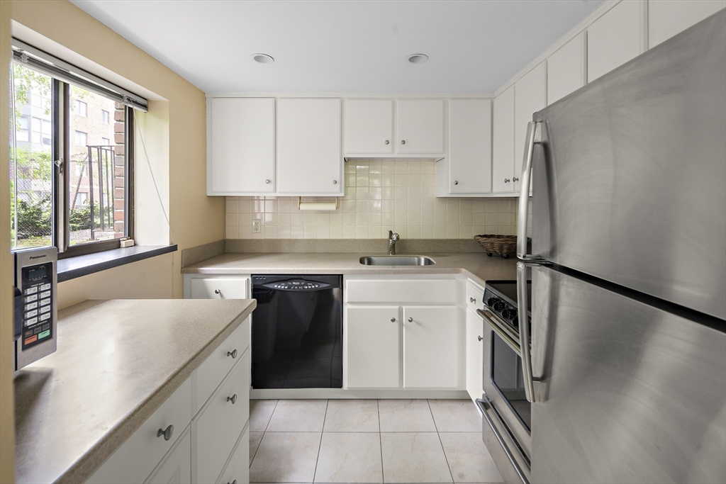 993 Massachusetts Ave # 127