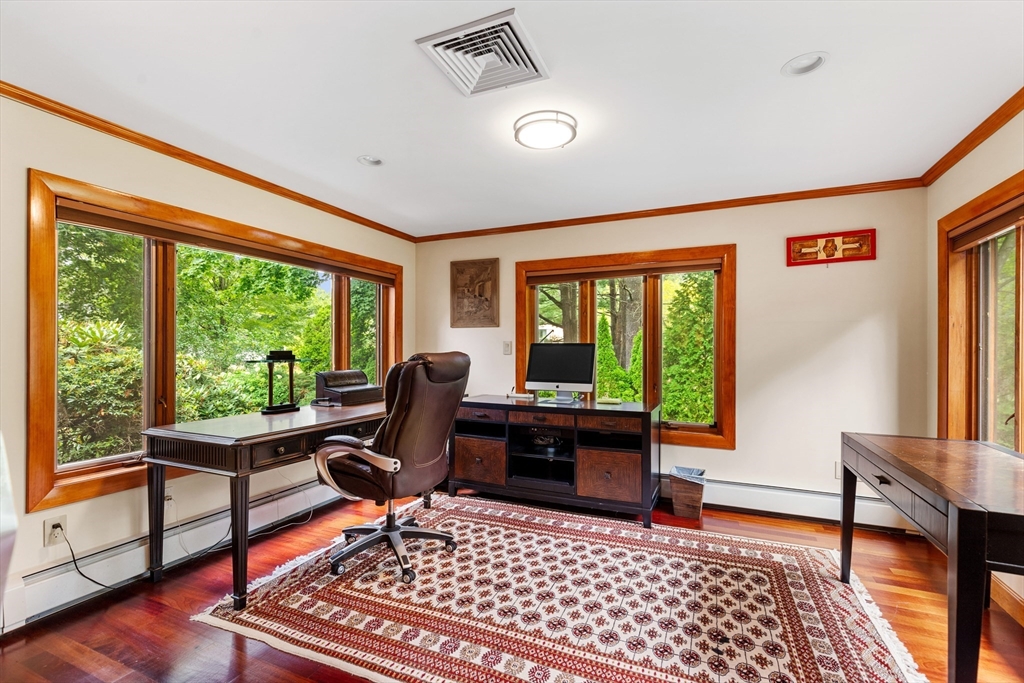 6 Maureen Rd