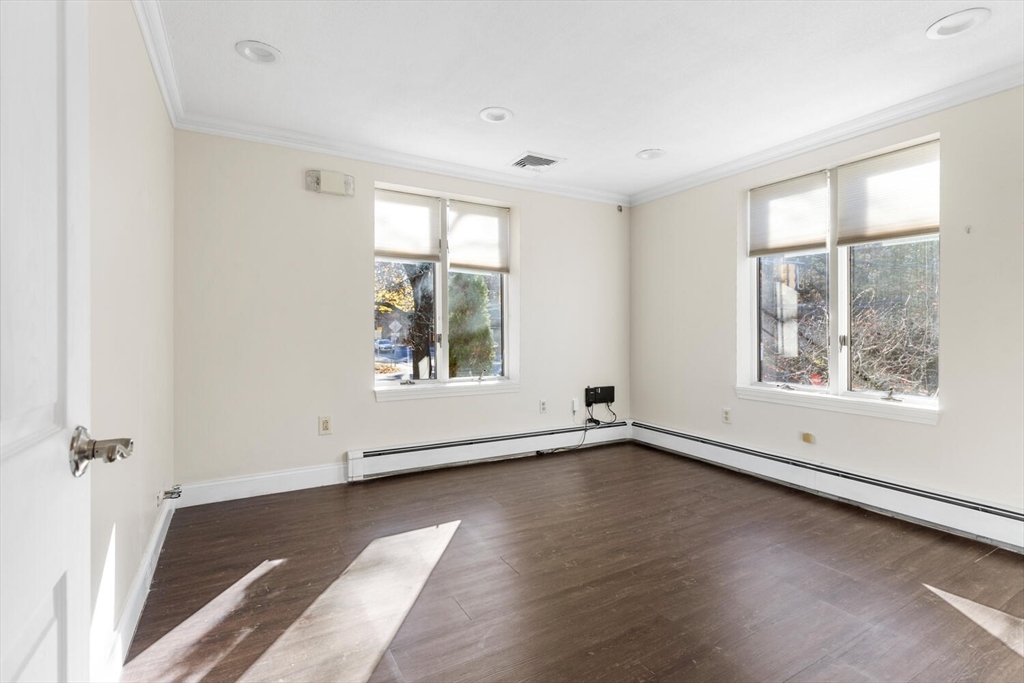 231 Bedford St