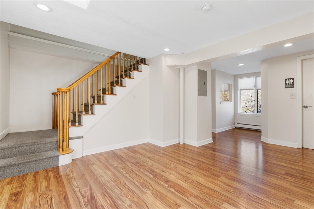 231 Bedford St
