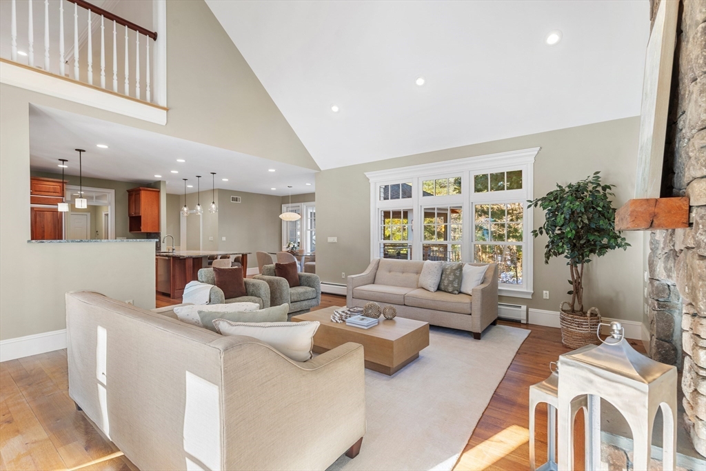 22 Fairbanks Rd