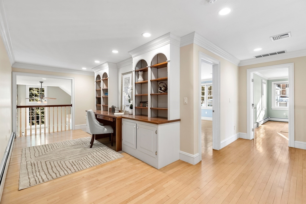 22 Fairbanks Rd