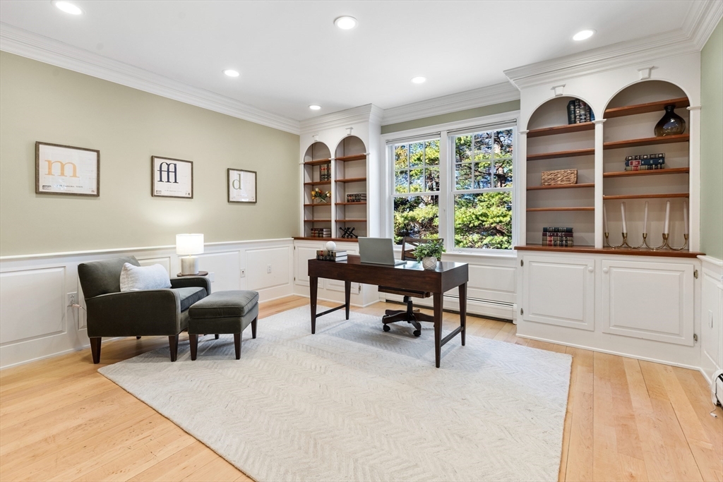 22 Fairbanks Rd