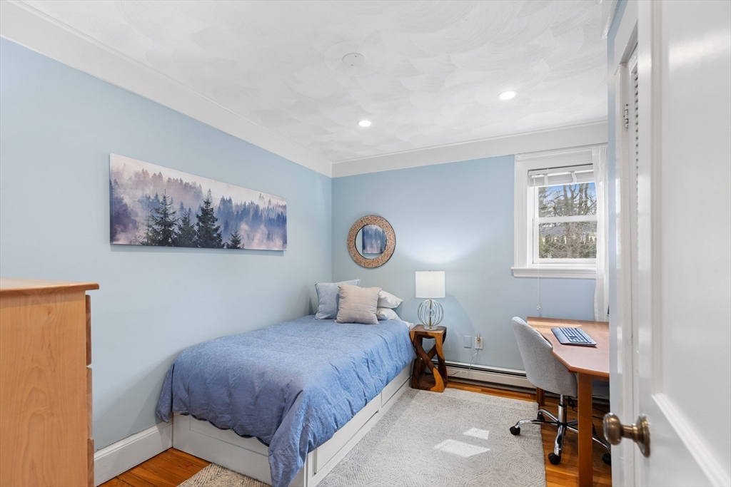 6 Freemont St