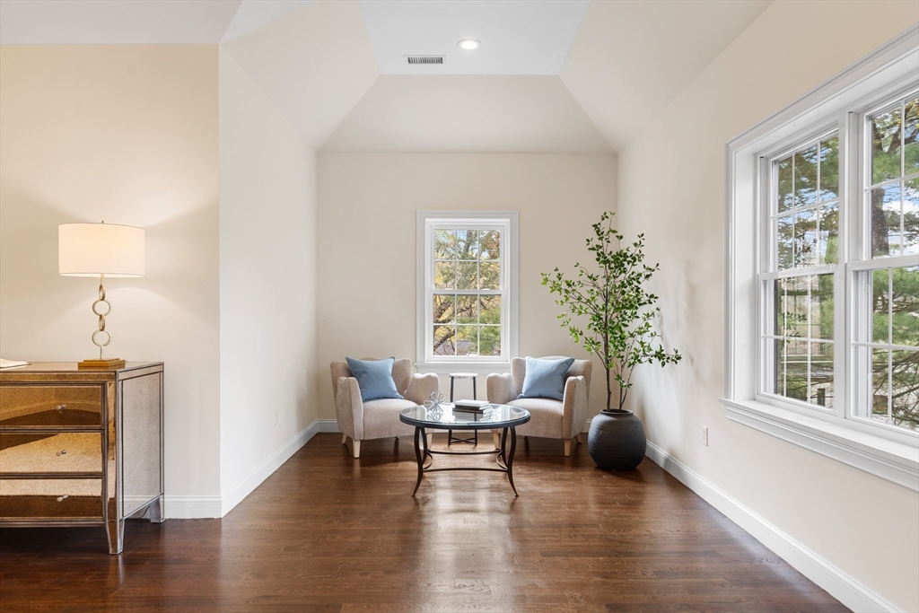 15 Summer St