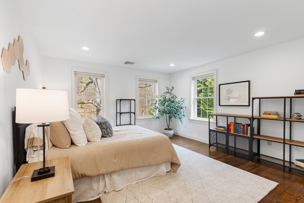 15 Summer St