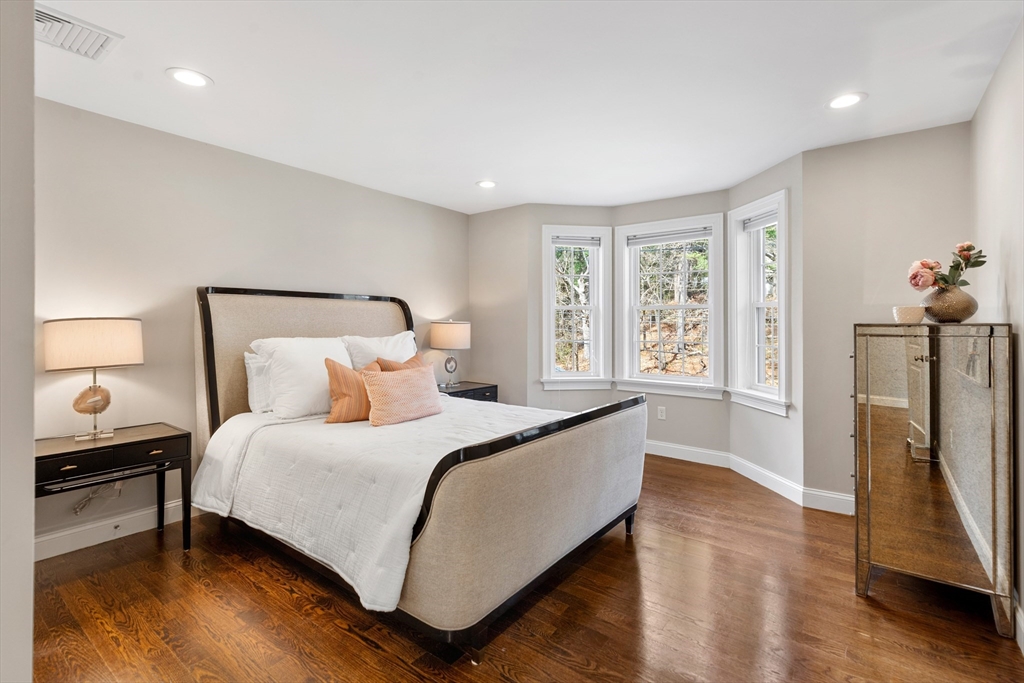 15 Summer St