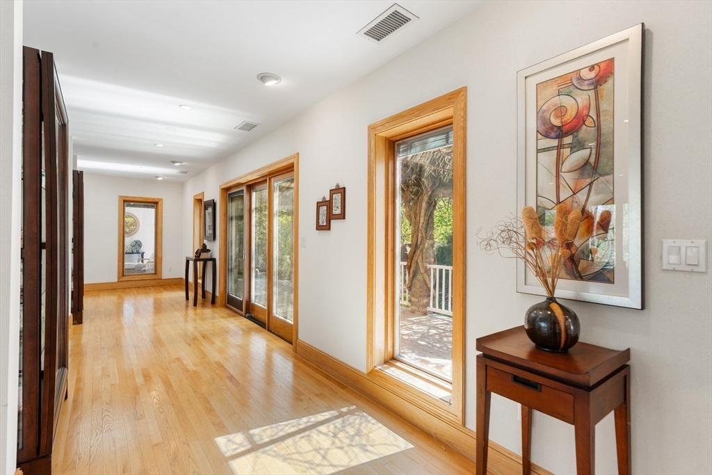 16 Solomon Pierce Rd