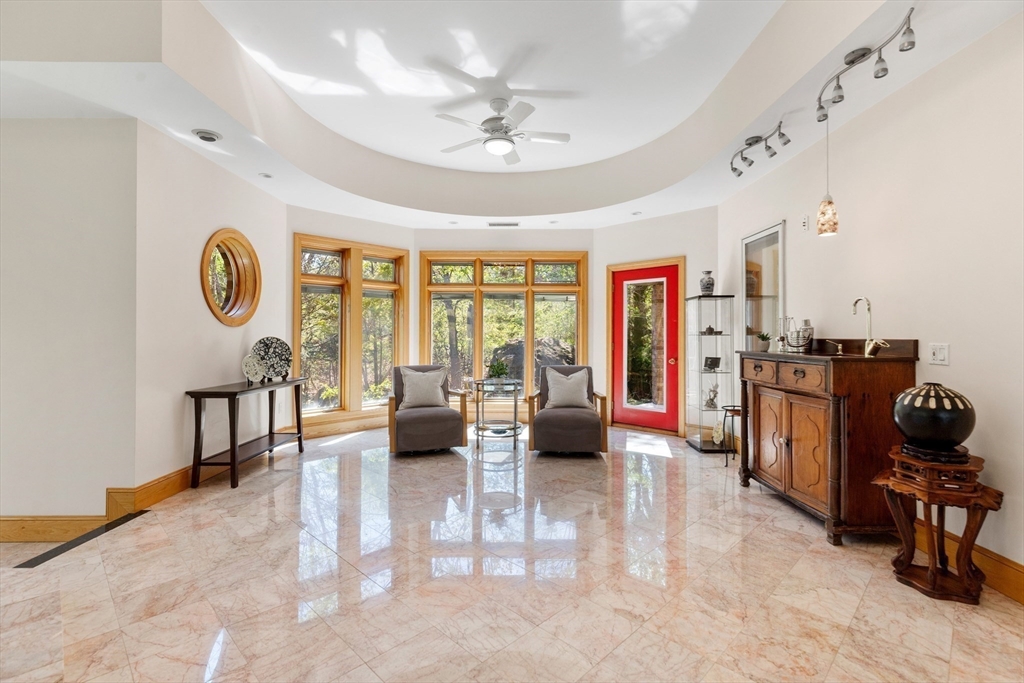 16 Solomon Pierce Rd